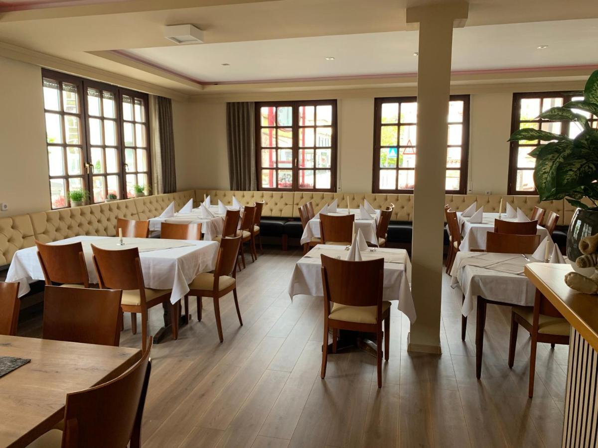 Hotel Deutsches Haus Lampertheim Kültér fotó